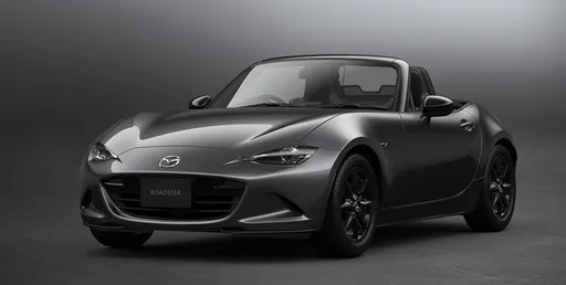 馬自達「夢幻組合」MX-5 定名為RS版本1/4在台發表