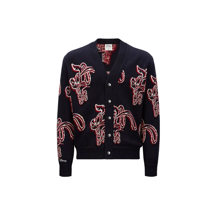 MONCLER以兔子羅傑主題打造農曆新年聯名系列，棉質開襟衫約3萬7000元。品牌提供