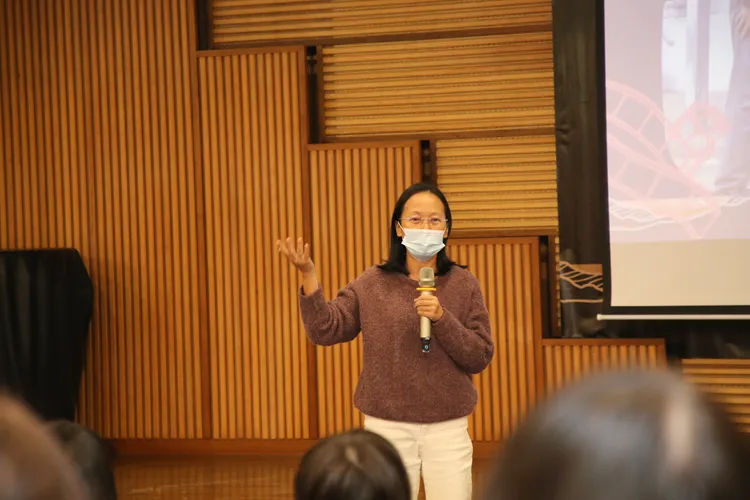 導演陳芝安。門諾醫院提供