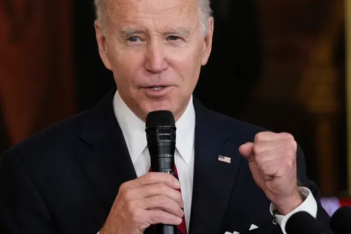 拜登挺香港 延長保護在美港人不被驅逐兩年