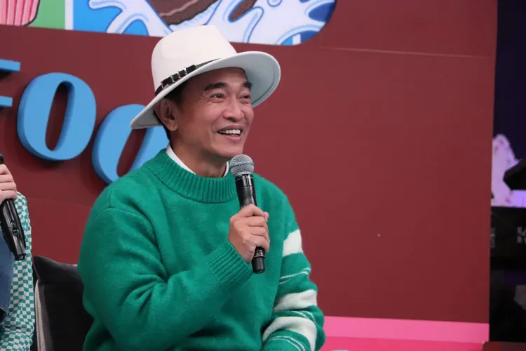 吳宗憲被Sandy問最愛什麼花，為了將來布置，讓他傻眼。中天提供