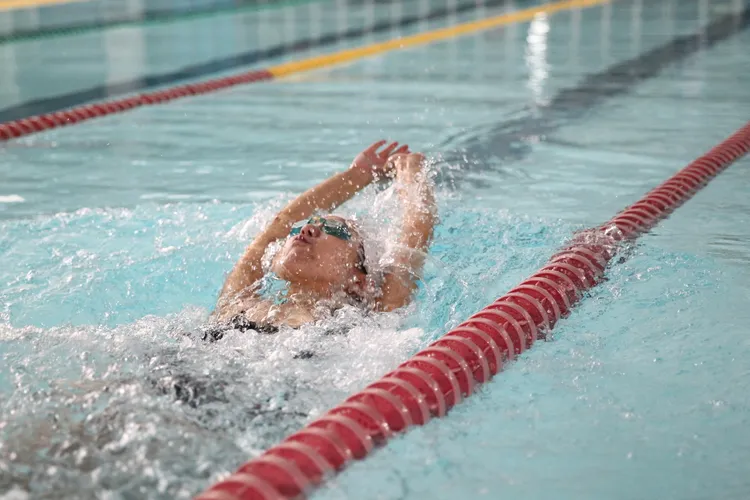吳佩芸喜歡的運動之一是游泳。張喆喜攝