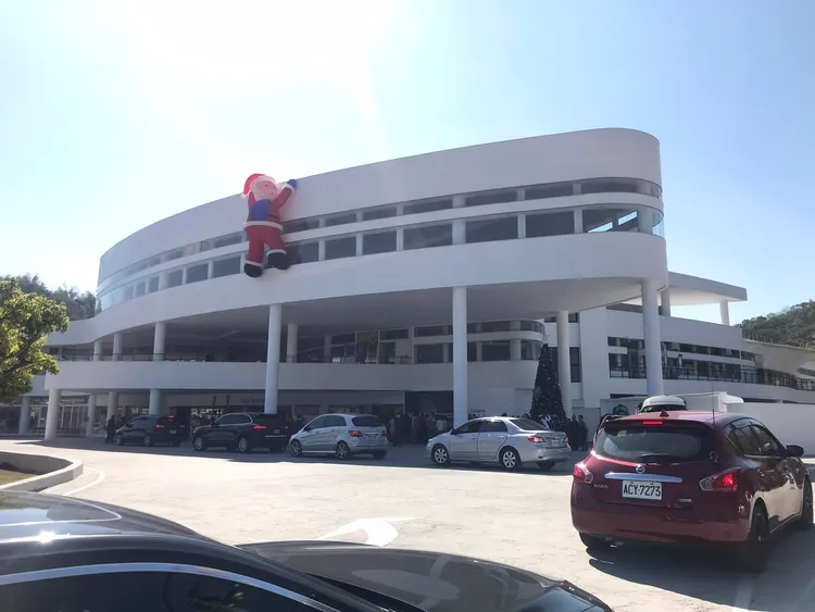 當事人對於該園區不讓他們折返如廁相當氣憤。翻攝自臉書「爆料公社」