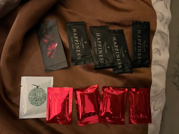 警方在黃女包包內發現毒品。蘆洲警分局提供