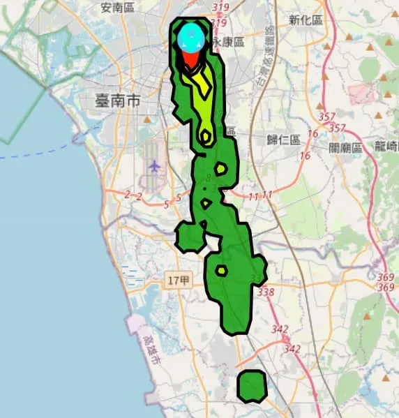 台南永康區發生塑膠工廠大火，台南市府呼籲台南永康區等行政區與北高雄民眾緊閉門窗別外出。翻攝臉書台南市環保局