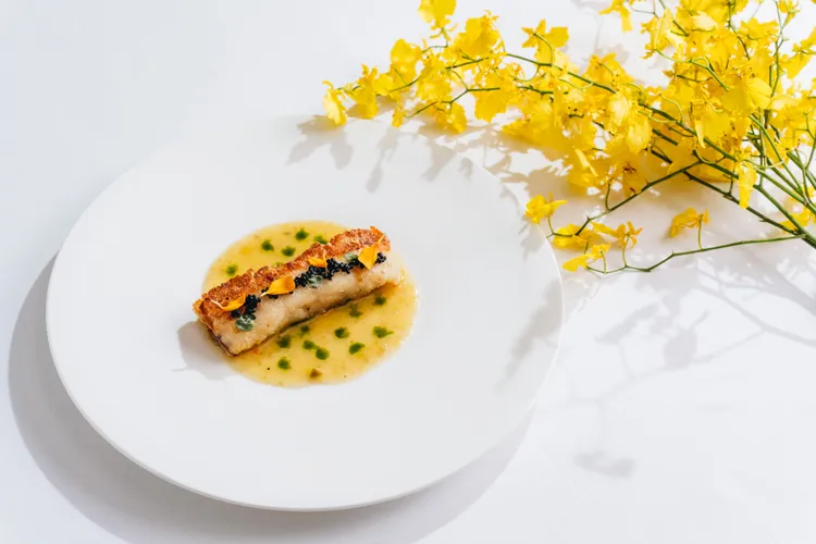 年年有餘：市場鮮魚 / 橄欖 / 糖漬檸檬 / 文蛤。業者提供