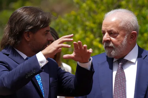 巴西總統訪烏拉圭 勸阻與中國談貿易協定