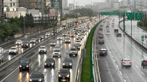初四北向車潮下午塞爆! 高公局推「這時間」最順暢