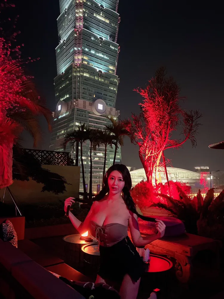 可欣賞台北夜景的高空酒吧，成為網紅拍照聖地。Babylon Taipei提供