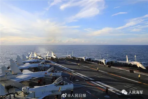 中美航母南海較勁　共軍發佈山東艦南海演訓畫面