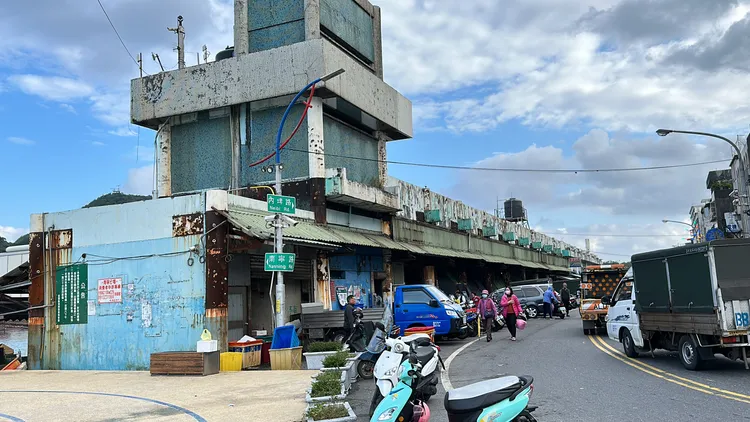 南寧魚市場即將在過年後熄燈，攤商將遷往已完工的第一拍賣魚市場。林泊志攝