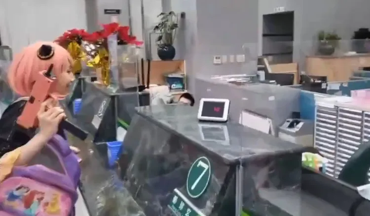 南港分局防搶演練影片意外爆紅。翻攝畫面