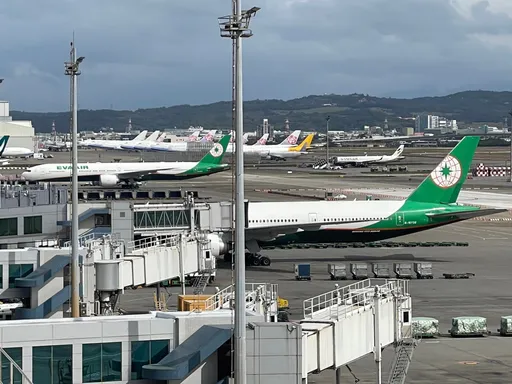 最新|長榮航勤2百人「集體請假」風暴 擴大癱瘓59航班3053旅客滯留