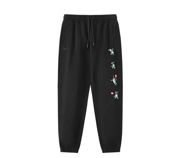 2023兔年新春系列黑色抽繩運動長褲，4880元。品牌提供