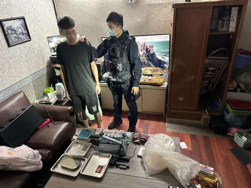 長租摩鐵改裝私人招待所當掩護 宜蘭警攻堅破毒品分裝場逮2嫌