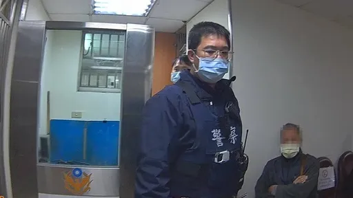 到銀行換台幣的200美金是假的　男子被逮辯稱「菜販害我！」