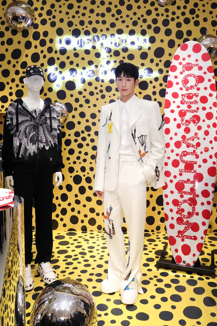 在丁海寅的魅力加持下，讓活動當天才開賣的LV x草間彌生聯名系列現貨幾乎被一掃而空。品牌提供