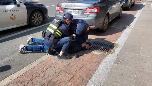 農會遭搶害女民眾花容失色 跟真的一樣!是桃園警分局在防搶演練