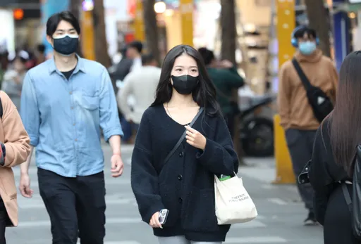 越晚越冷！大陸冷氣團逼近低溫下探14°C　氣象達人曝「這時」才回暖