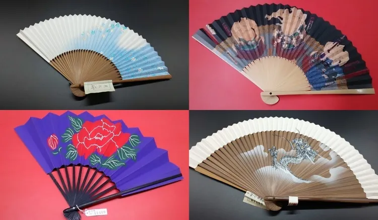 （左上）婦人夏扇 唐木骨扇 （右上）紳士夏扇 浮世繪 相撲入場（左下）黑染骨折扇 牡丹舞 （右下）短地折扇 龍。Ⓒ松根屋