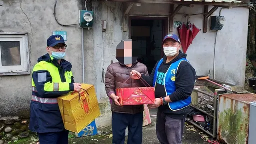 林口警偕在地愛心企業 親訪弱勢貧困家庭寒冬送暖