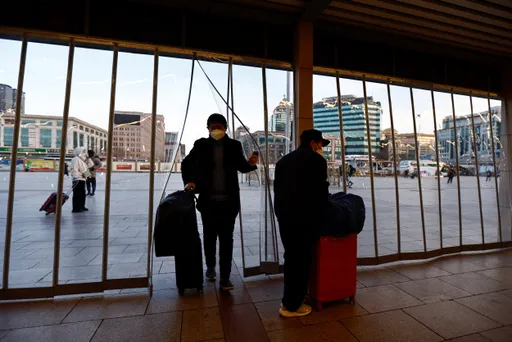 「圍堵」中國再+2!荷蘭與葡萄牙要求中旅客附陰性證明