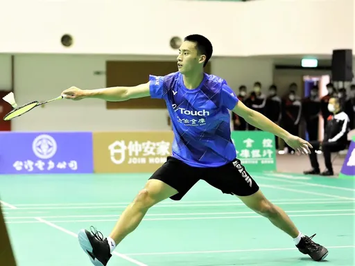 蘇偉誠笑納亞青U17金牌又升甲組 泰北高中成孕育羽球搖籃