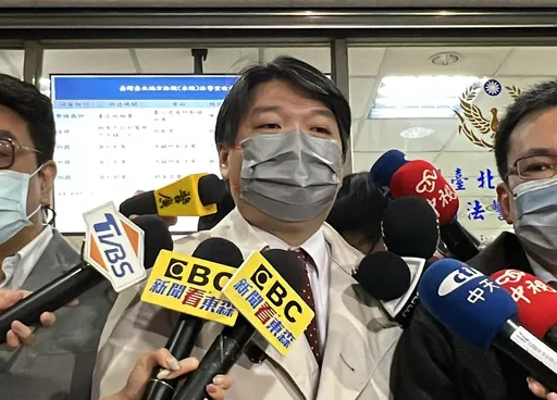 林智坚律师喊话「像男子汉站出来」 余正煌律师曝他没出庭原因