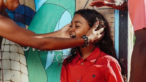 27歲還在長高!194公分的他「又高了2公分」 崩潰喊:頭撞到快瘋了