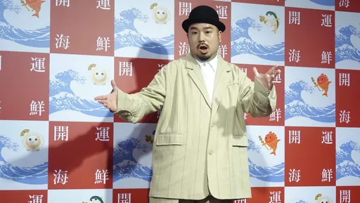 阿達身邊長髮妹換人了 認2年情斷已有新歡