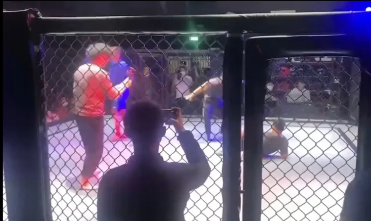 林姓男子在影片時間約6分22秒倒地。讀者提供