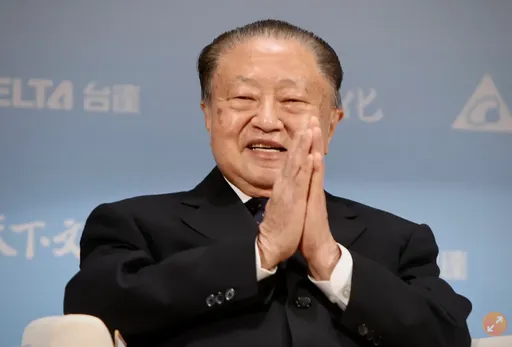 20大富豪｜電源教父鄭崇華秉持「利他」理念　打造全球電源綠能龍頭廠