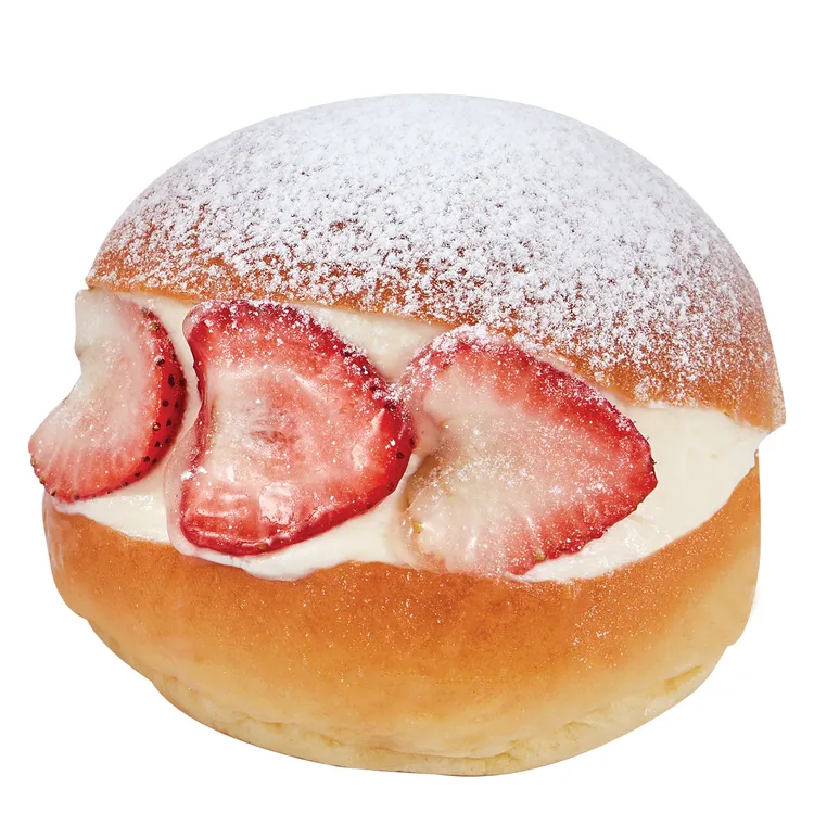 草莓生乳包，售價45元。業者提供