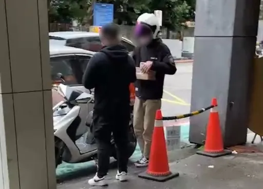 臉書求職竟遇好康ㄟ「代申請防疫津貼」　騙人的！北市女傻傻寄出這東西