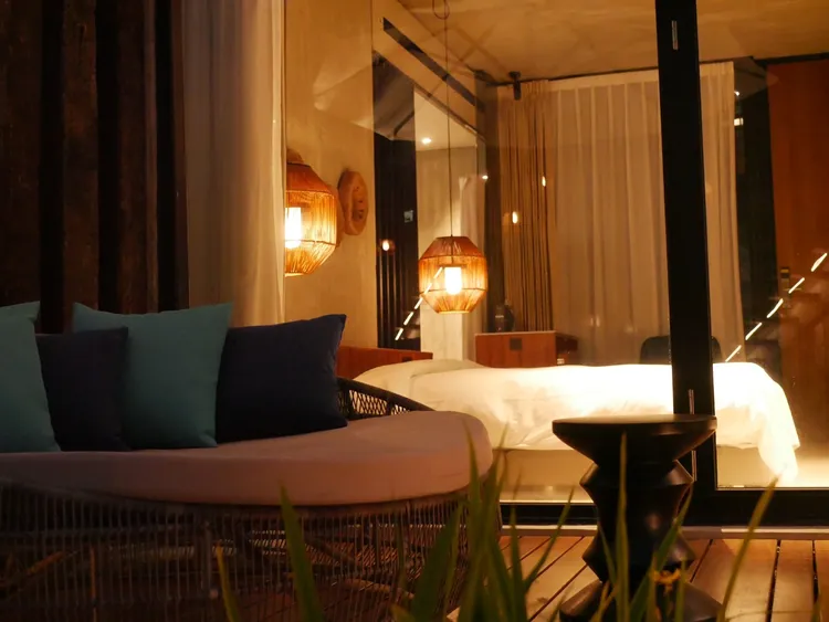 陳舜智觀察，頂奢會所鎖定的就是熟齡女性。王鈞生攝