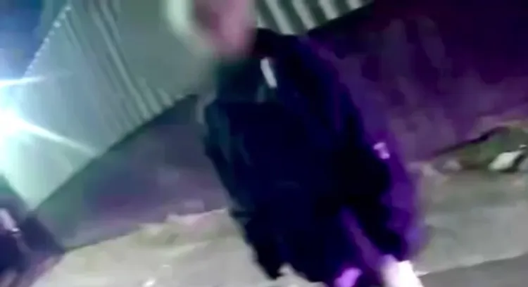 女子發現警方到場，反而要警方趕快回去。讀者提供