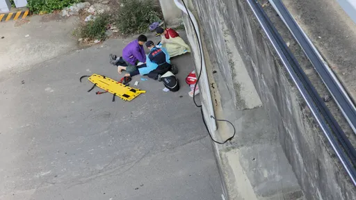 驚悚有片|最後身影曝光! 26歲騎士自撞護欄摔落9米橋下慘死