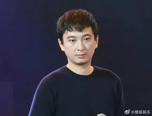 268億闊少王思聰揮拳打斷路人鼻骨 遭上海警方拘留7天