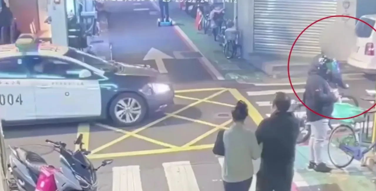 警方加强巡逻，发现嫌犯。翻摄画面