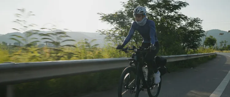 張哲瀚騎600公里激發創作靈感。冉以音樂提供