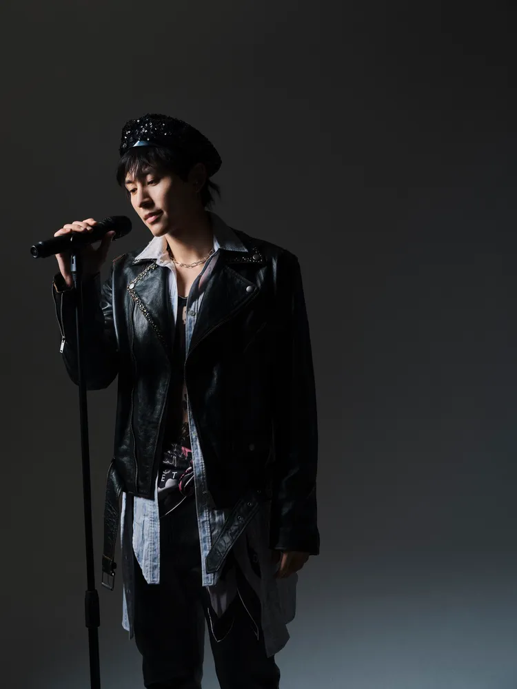 張哲瀚騎車激發創作靈感。冉以音樂提供