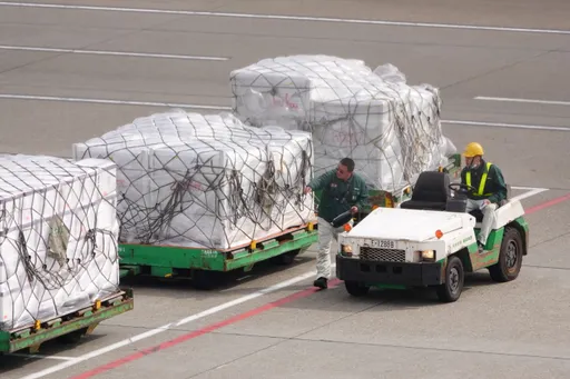董座來搬行李!長榮航勤沒打算加年終 桃園勞動局也說話了