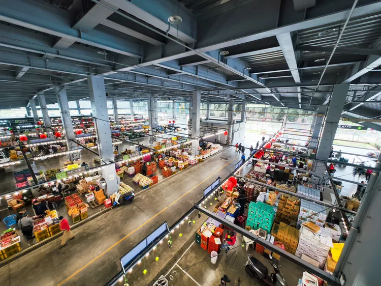 轉型後的新化果菜市場，兼具部分觀光功能。田欣雲攝