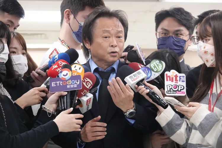 王世堅強調，父親不是潑糞的人可以侮辱的。資料照