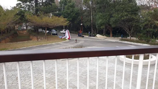 埔里飛行傘教練「夾翼」重墜道路　頭部重創命危轉台中急救