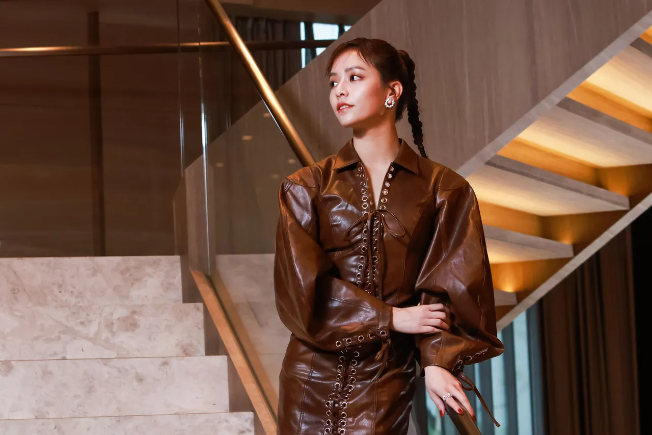 宋芸樺開拍前特地去小學實習，仔細觀察現在中小學的學生跟老師的相處。趙世平攝