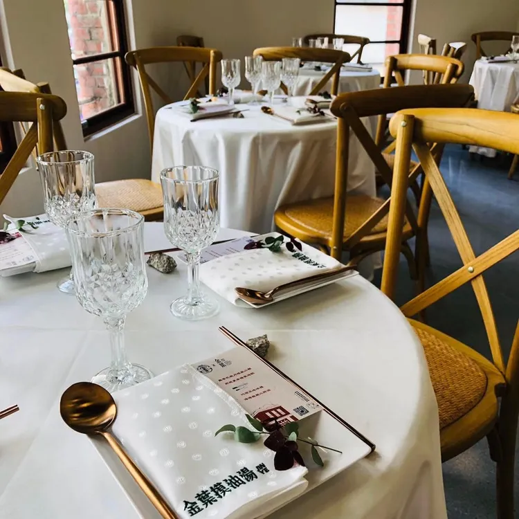 在台灣設計展的辦桌現場。金葉摸油湯辦桌文化工作室提供