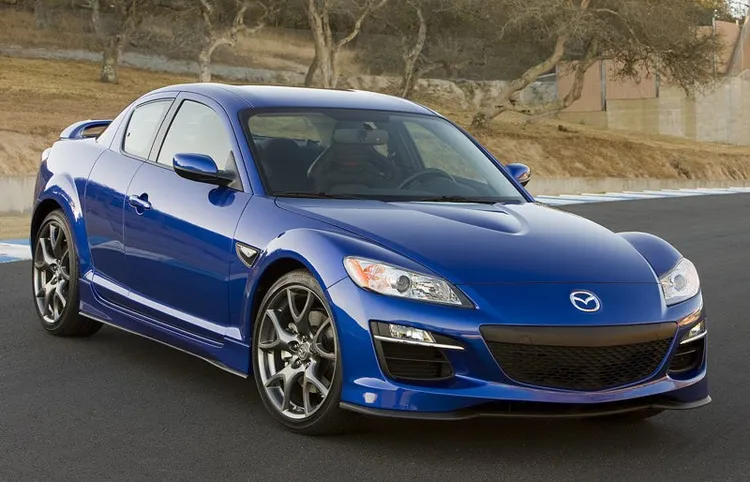 馬自達上一款搭載轉子引擎的車型，已是2012年停產的四門對開跑車RX-8。原廠提供