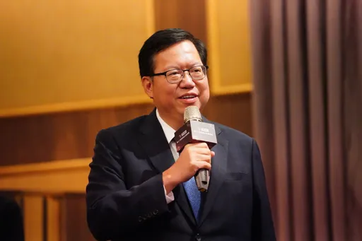 準備承擔更重要職務?鄭文燦請辭足協理事長