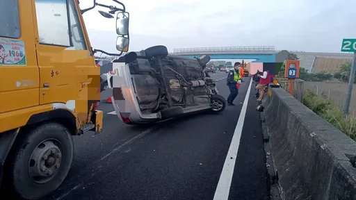 大年初二回娘家!國1台中-彰化段上午車潮湧 14起車禍釀4傷